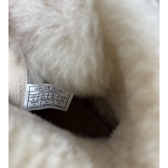 Womens 8 Ugg Boots Gita Powder Cream Purple Pompoms Gorgeous Coquette RARE! - Picture 9 of 11